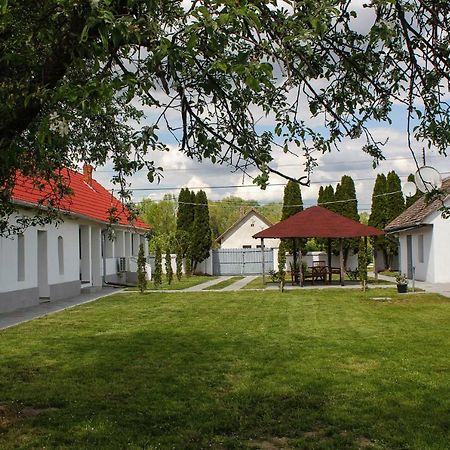 Das Blaue Haus Guesthouse - Kovacshida Exterior photo
