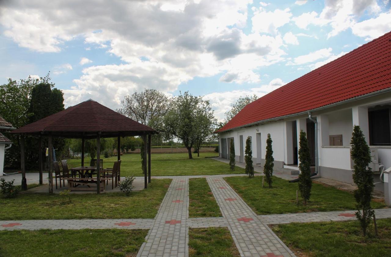 Das Blaue Haus Guesthouse - Kovacshida Exterior photo